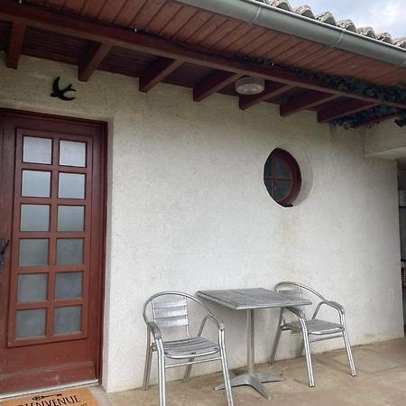 May'S Cottage Availles-Limouzine Екстериор снимка