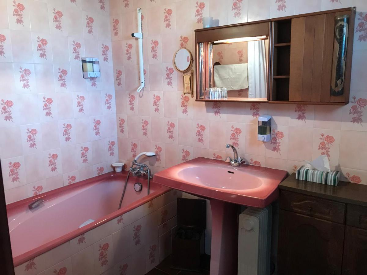 May'S Cottage Availles-Limouzine Екстериор снимка
