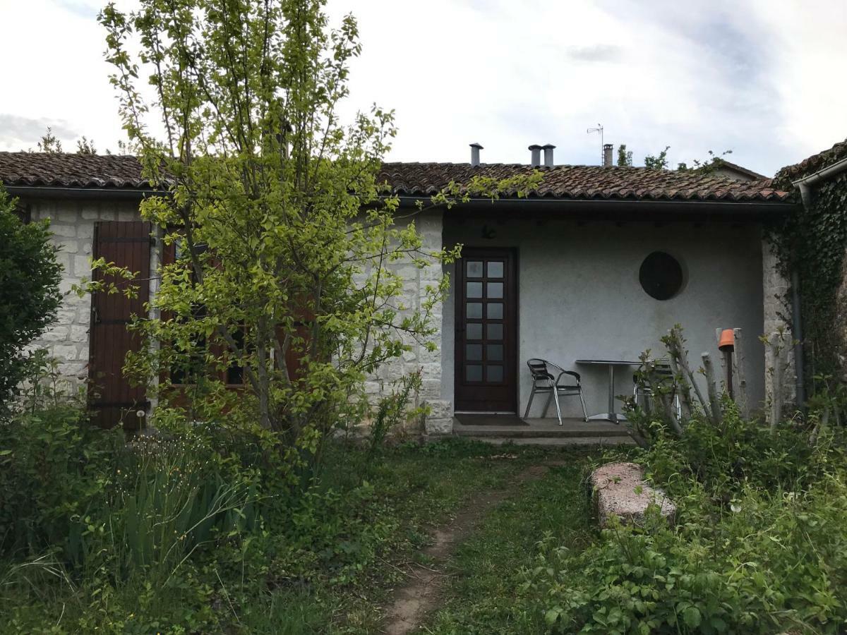 May'S Cottage Availles-Limouzine Екстериор снимка