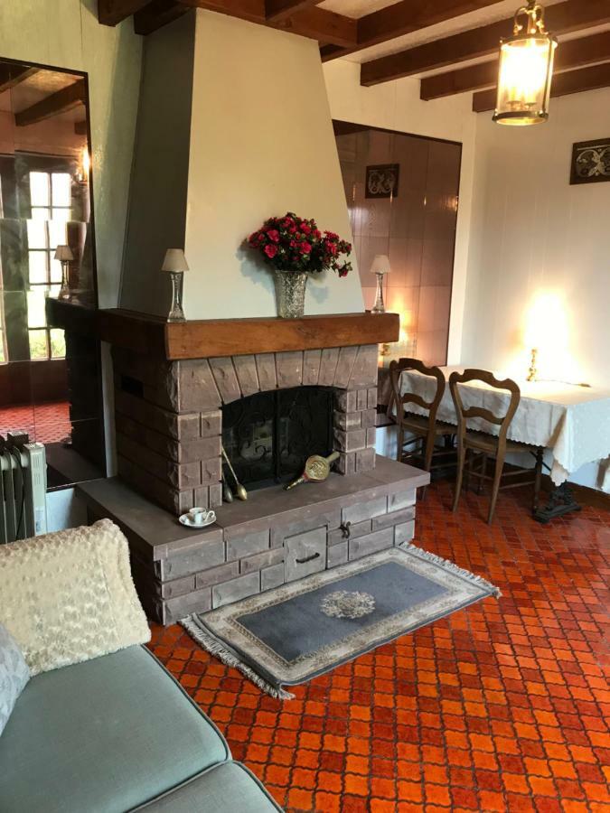 May'S Cottage Availles-Limouzine Екстериор снимка
